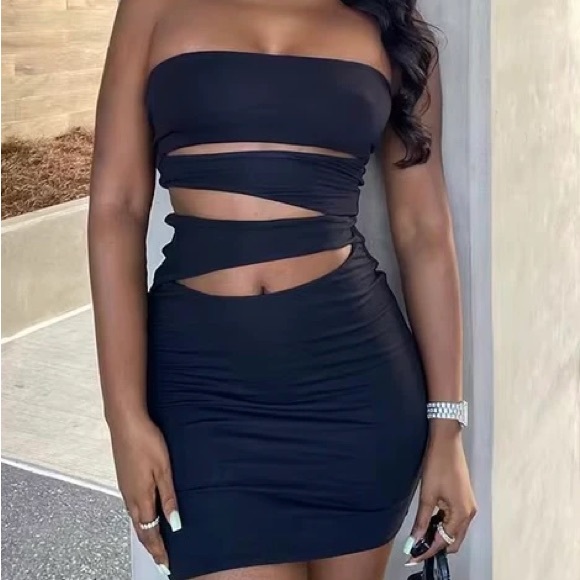 aleenswardrobe Dresses & Skirts - Black Strapless Cutout Party Dress